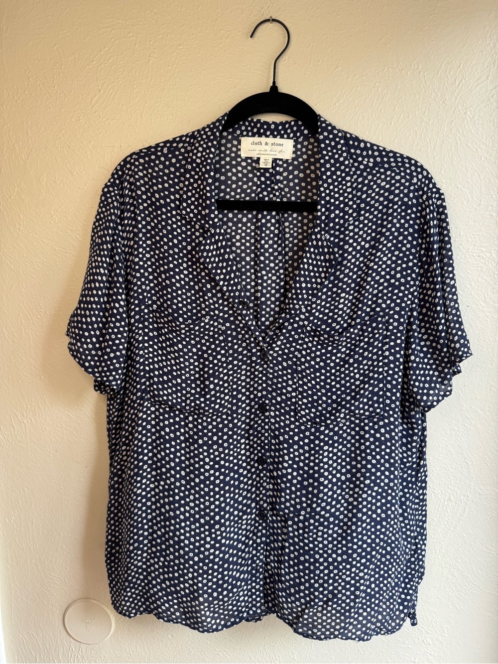 cloth & stone Navy and White Polka Dot Short-Sleeve Button-Front Shirt